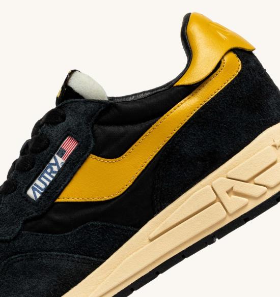 25FW 오트리 릴윈드 로우 나일론 스웨이드 스니커즈 WWLM UT21BLK YELLOW Black - AUTRY