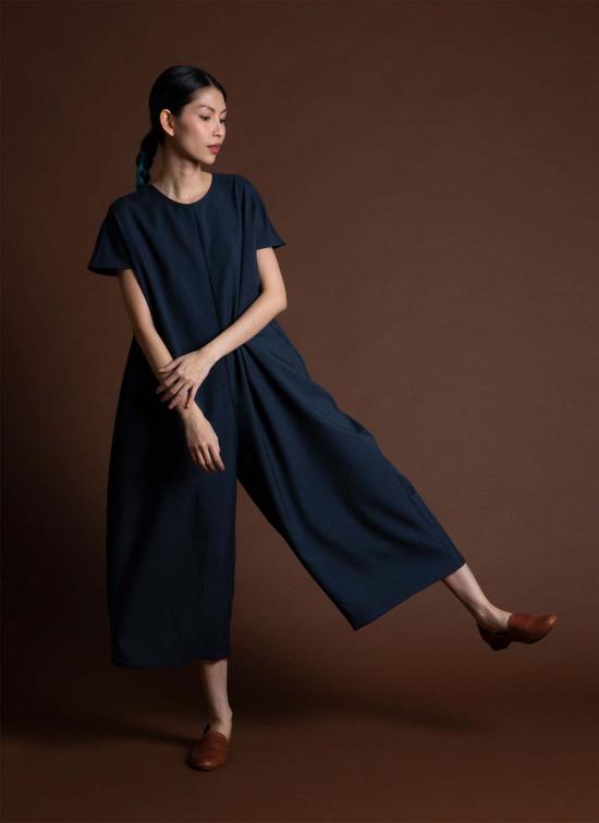 카렘 점프수트 Kaarem Dahlia Pleatstay 포켓 Onesie 다크 블루
