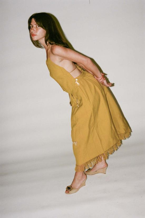  100% Silk 미디 원피스 100% 실크 노비  풀스 골드 - OTHER BRANDS