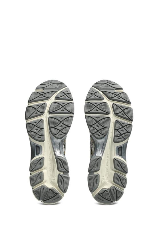 25FW 아식스 스니커즈 1203A733101 Grey - ASICS