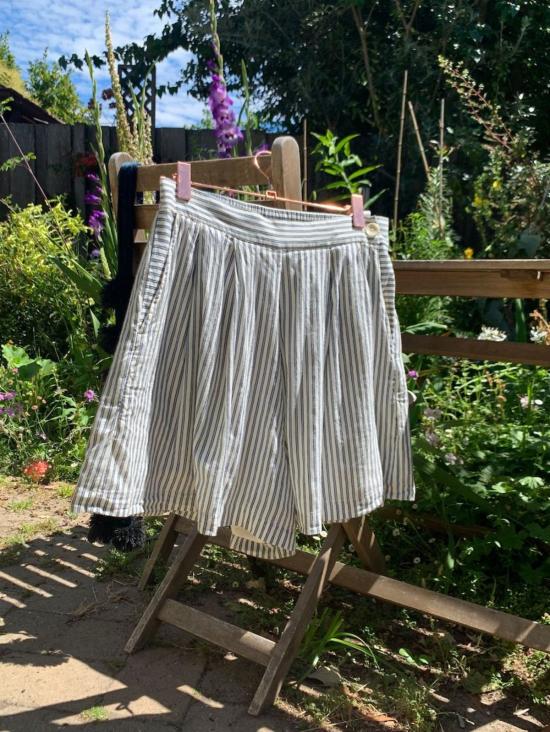  시크 콜렉티브 숏팬츠 Seek Collective Lola 반바지 네이비 인디고 스트라이프 - SEEK COLLECTIVE