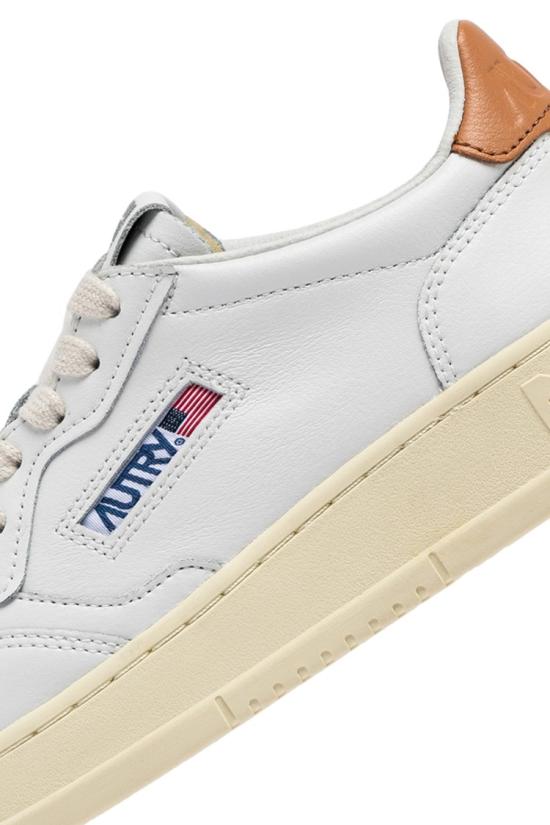 25SS 오트리 메달리스트 로우 레더 스니커즈 AULW LL76WHT SNDSTRM White - AUTRY