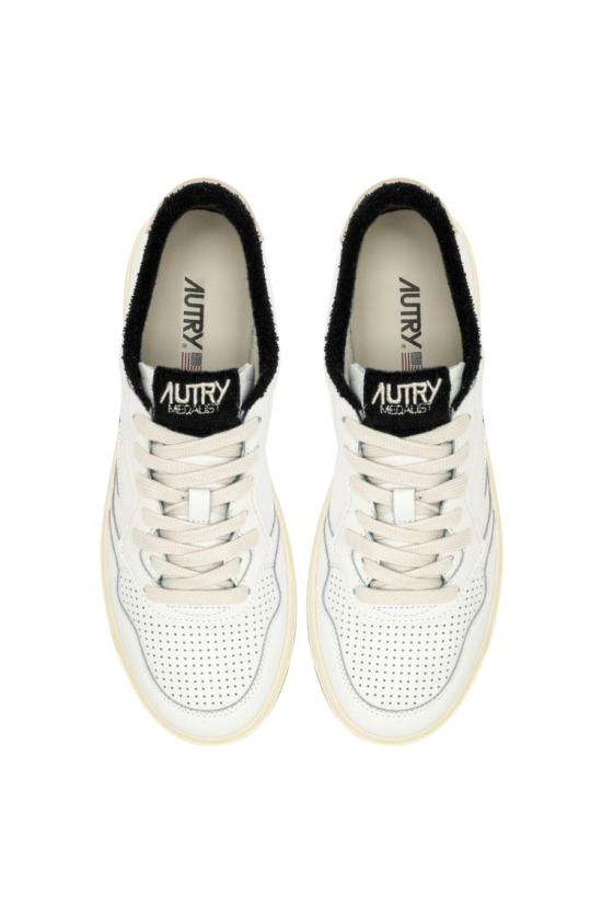 25SS 오트리 메달리스트 로우 레더 스니커즈 AULW VS08WHT BLK White - AUTRY