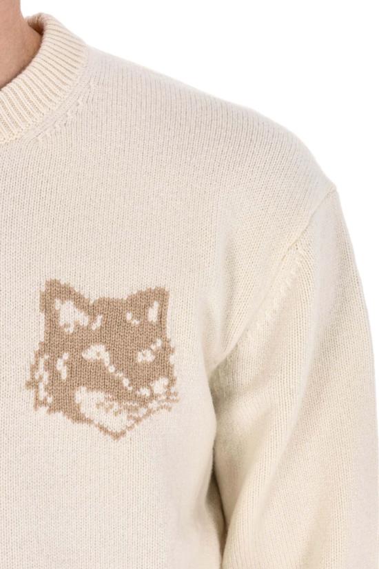 25FW 메종키츠네 폭스 헤드 인타르시아 메리노 스웨터 PM00816KM03290395 Neutrals - MAISON KITSUNE