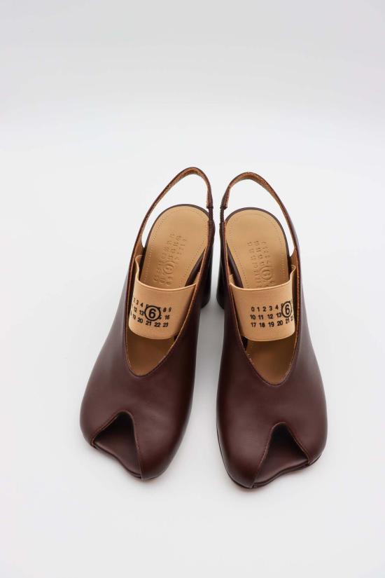  마르지엘라 샌들 메종  MM6 힐  브라운 - MAISON MARGIELA