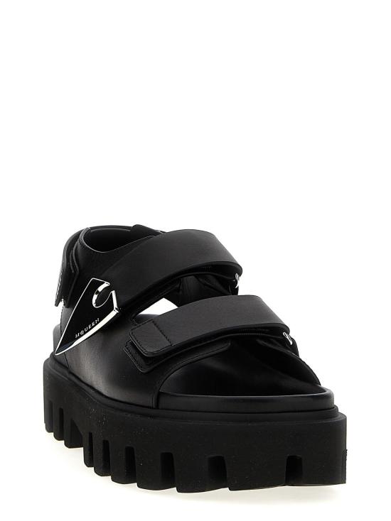  알렉산더 맥퀸 샌들 보스 타우러스 플랫  블랙 - ALEXANDER MCQUEEN