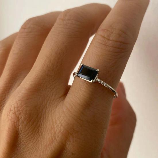  제니 권 디자인스 반지 제니 권 이스트 웨스트 오닉스  14k 골드 - JENNIE KWON DESIGNS