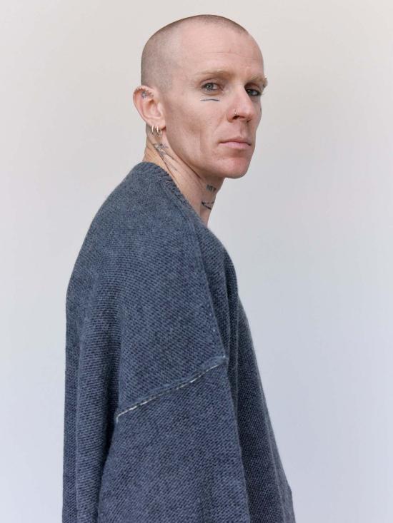  MM6 메종마르지엘라 스웨터 Mm6 메종 마르지엘라 코튼 오버사이즈 로우 엣지 브이넥 - MM6 MAISON MARGIELA
