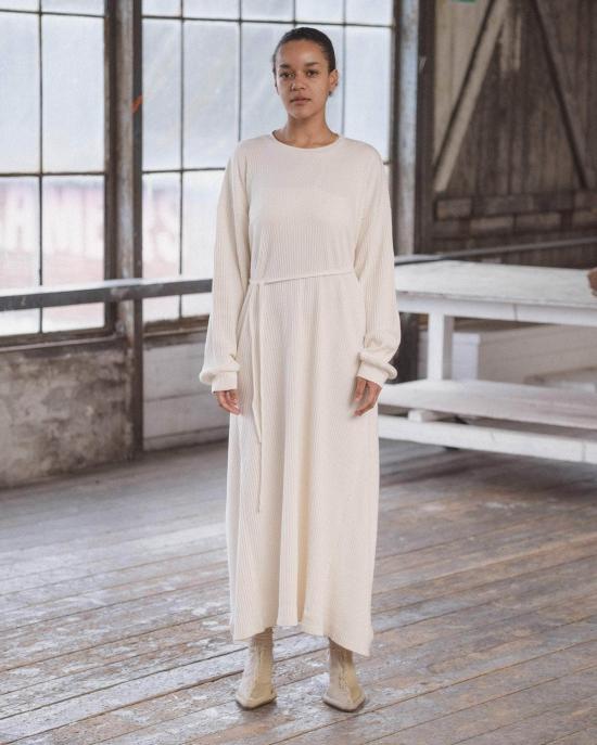  베이스레인지 원피스 Baserange Shaw Kaftan 드레스 오프 화이트 - BASERANGE