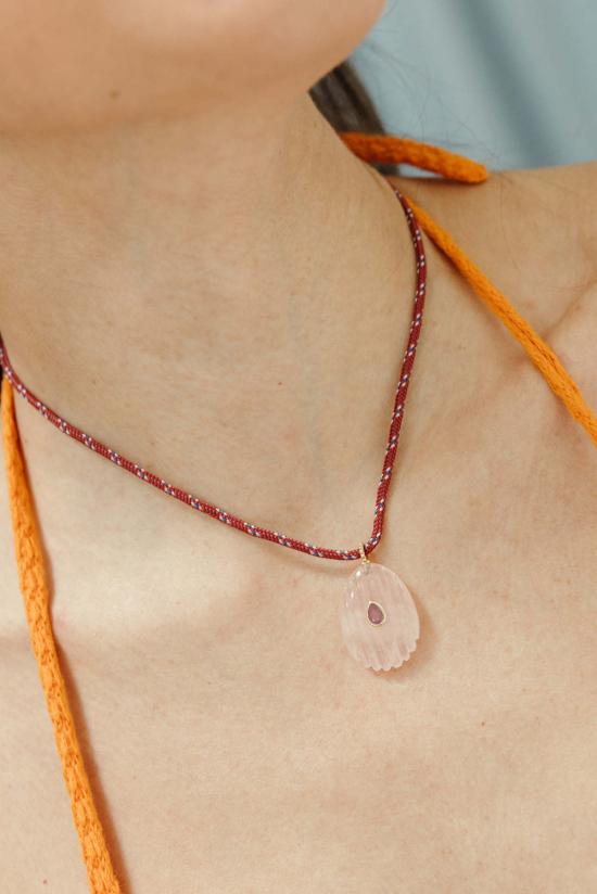  시에라 윈터 주얼리 목걸이/팬던트 젬드롭 코드 목걸이 마룬 - SIERRA WINTER JEWELRY