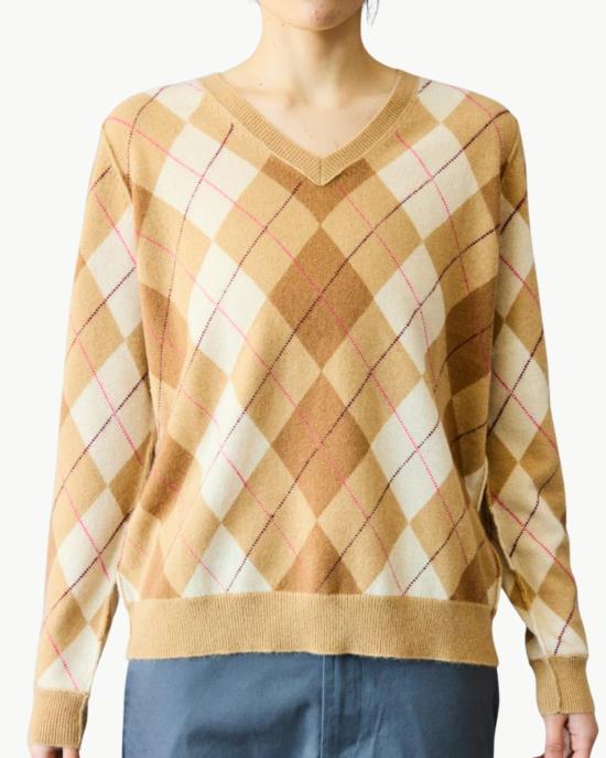  브라조 트리콧 스웨터 브라조 트리코 아가일 브이넥  카멜 - BRAZEAU TRICOT