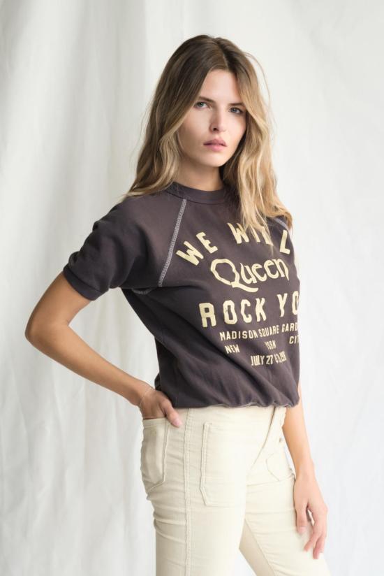  피플 오브 레이저 스웨터 People Of Leisure Queen We Will Rock You 래글런 크루넥 스웨트셔츠 빈티지 블랙 - PEOPLE OF LAISURE