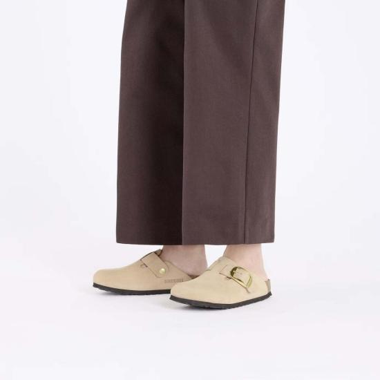  버켄스탁 뮬/슬리퍼 보스턴 빅 버클 누벅 가죽 내로우 클로그 - BIRKENSTOCK