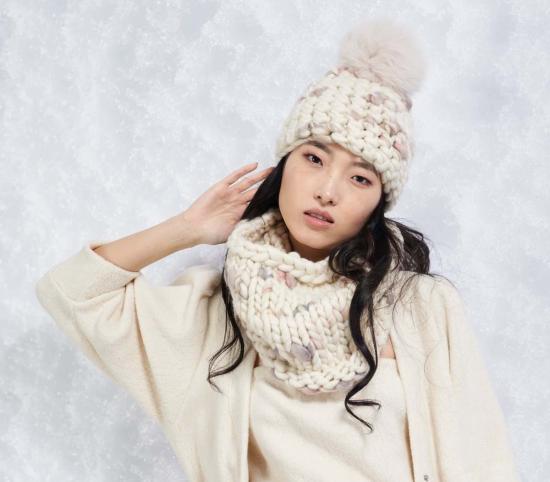 미샤램퍼트 비니 Mischa Lampert Paster Twombly Beanie Pomster + 누드 Xl Pom