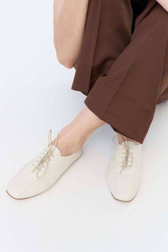  Gan 플랫 슈즈 간 볼러 슈즈 오프 화이트