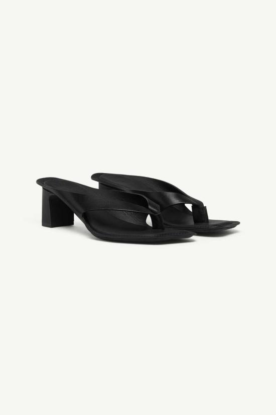  MM6 메종마르지엘라 뮬/슬리퍼 Mm6 메종 마르지엘라 아나토믹 레더 플립플롭 뮬 - MM6 MAISON MARGIELA