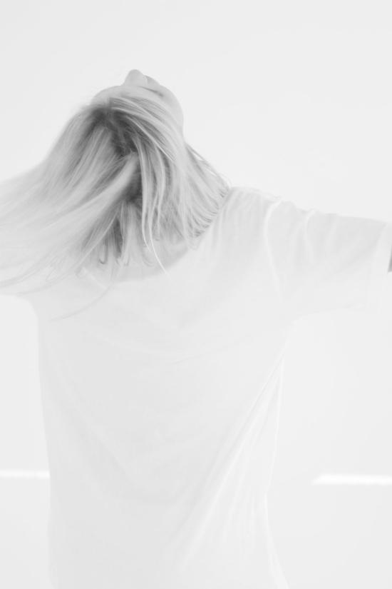  아멘테 반팔 티셔츠 A Mente 가먼트 다이 오버사이즈 코튼 크루넥 티셔츠 (염색 없음) - AMENTE
