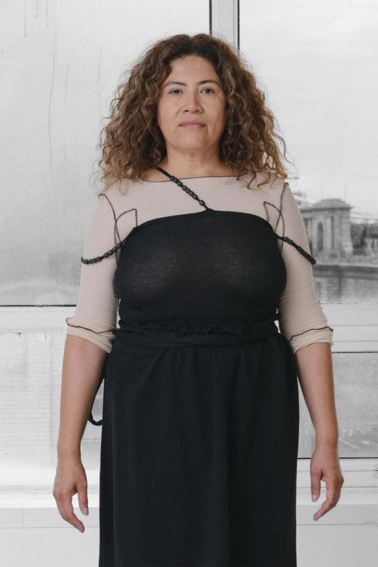  베이스레인지 긴팔 티셔츠 베이스렌지 타브 탱크 블랙 오가닉 코튼 - BASERANGE