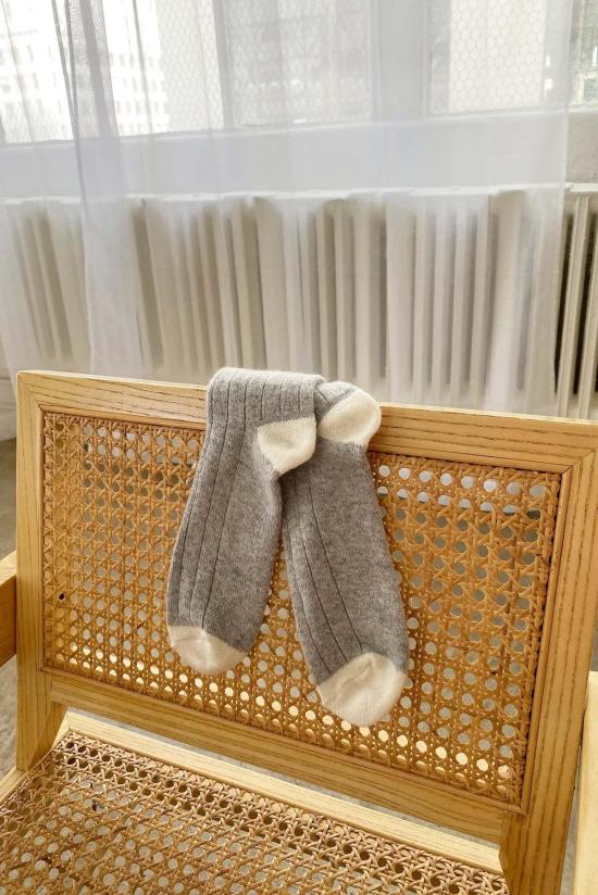  르 본 숍 양말 르봉숍 익스텐디드 캐시미어 클래식  그레이 멜란지 - LE BON SHOPPE