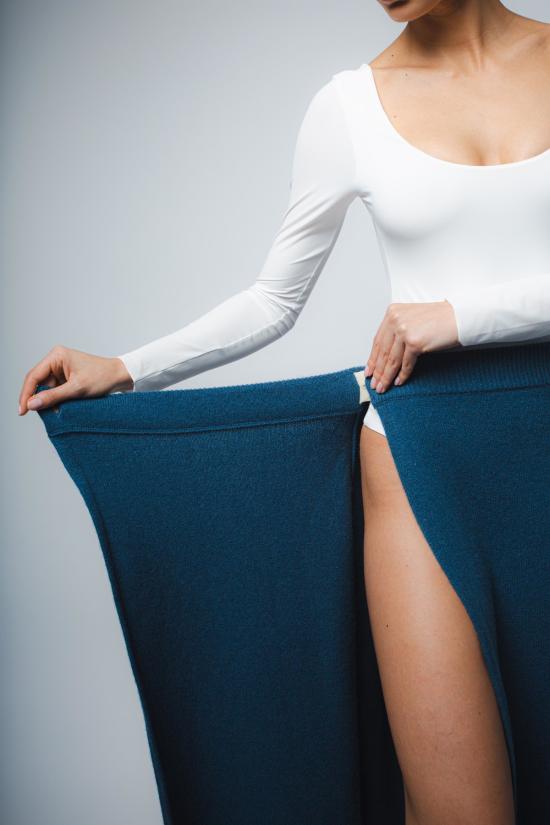  산티클레르 롱 스커트 산티클러 밀라 캐시미어 랩 스커트 피콕 - SANTICLER