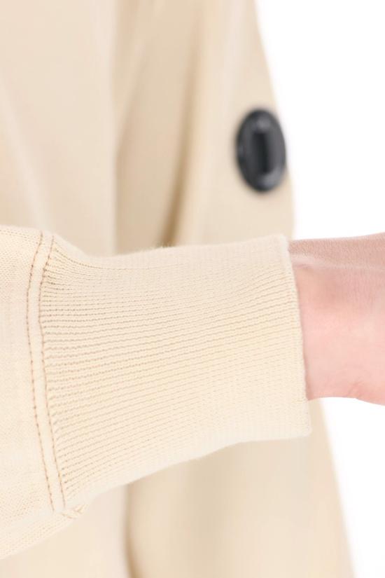 26SS 씨피 컴퍼니 코튼 씨 아일랜드 크루넥 렌즈 스웨터 20CMKN102A 110560A114 Neutrals - C.P. COMPANY