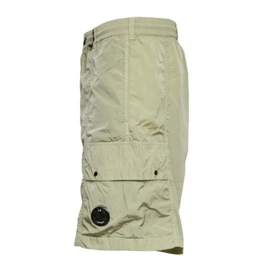 26SS 씨피 컴퍼니 숏팬츠 20CMBE031A005904G Neutrals - C.P. COMPANY