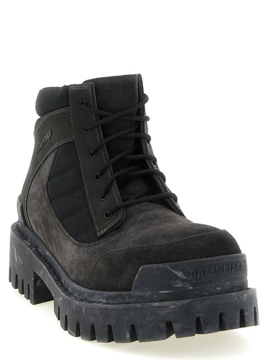 26SS 발렌시아가 부츠 전투용 스트라이크  및 앵클  브라운 - BALENCIAGA