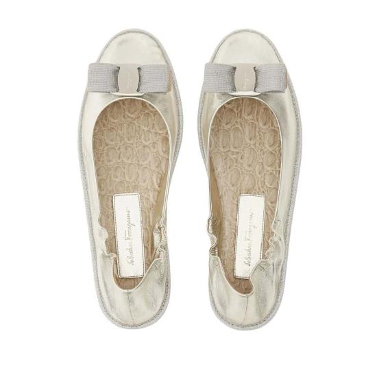  살바토레 페라가모 플랫 슈즈 페라가모 노매딕 스토리 발레 플랫 - SALVATORE FERRAGAMO