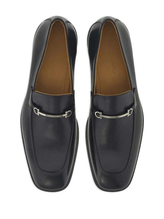 살바토레 페라가모 로퍼 페라가모 간치니 플라크 가죽  블랙 - SALVATORE FERRAGAMO