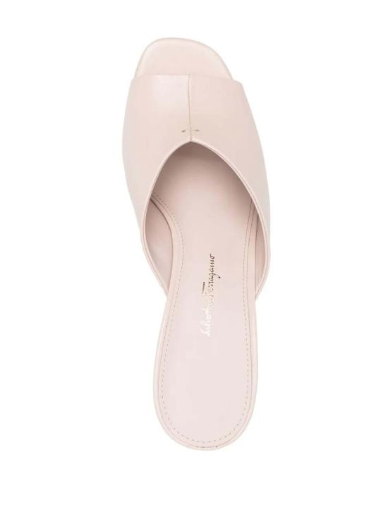  살바토레 페라가모 샌들 페라가모 오픈토  뉴트럴 컬러 - SALVATORE FERRAGAMO