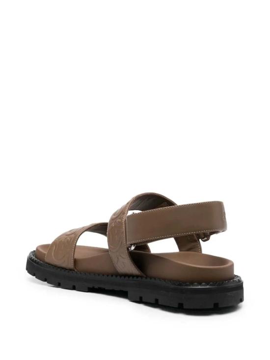  살바토레 페라가모 샌들 페라가모 간치니 엠보싱  브라운 - SALVATORE FERRAGAMO