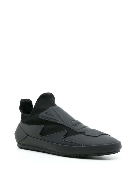  살바토레 페라가모 스니커즈 페라가모 020532748320  블랙 - SALVATORE FERRAGAMO