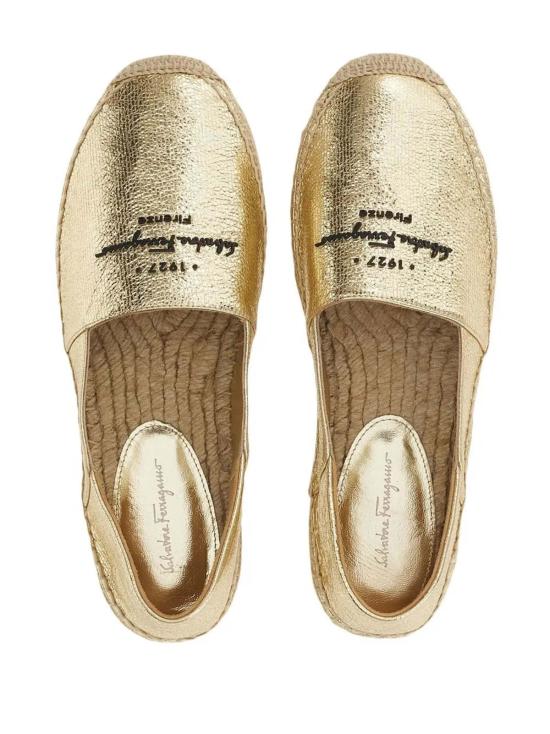  살바토레 페라가모 스니커즈 페라가모 로고 자수 메탈릭 에스파드리유 골드 - SALVATORE FERRAGAMO