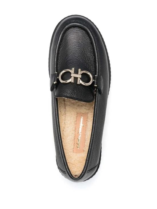  살바토레 페라가모 로퍼 페라가모 버클 디테일 가죽  블랙 - SALVATORE FERRAGAMO