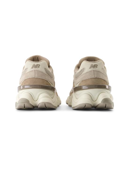 26FW 뉴발란스 스니커즈 da Donna Futuristica 9060 베이지 - NEW BALANCE
