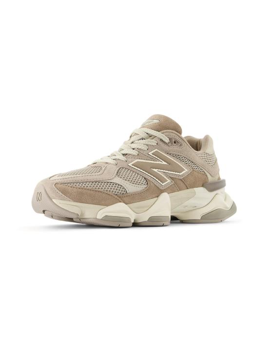 26FW 뉴발란스 스니커즈 da Donna Futuristica 9060 베이지 - NEW BALANCE