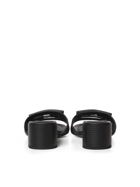 26FW 펜디 샌들 8R8862 AQY2F0QA1 BLACK - FENDI