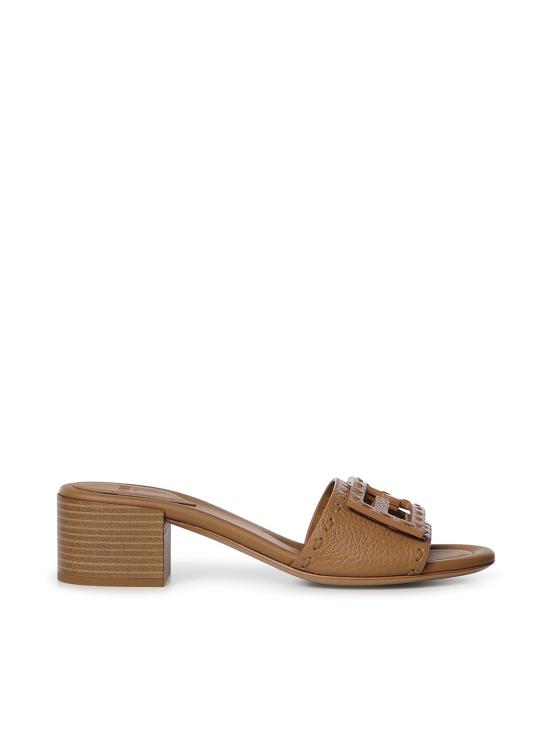 26FW 펜디 샌들 8R8862 AQY2F1WYD BROWN