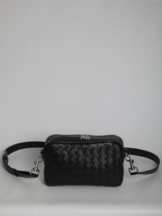26SS 보테가베네타 인트레치아토 스몰 카메라백 755923V2HL18803 NERO
