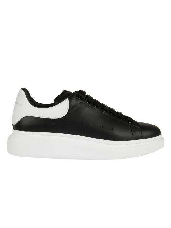 26FW 알렉산더 맥퀸 오버사이즈 드 스니커즈 553680 WIAIG 1070 BLACK WHITE