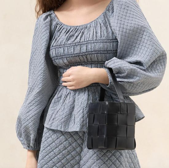  로플러랜달 크로스백 로플러 랜달 레이스 와이드 우븐 탑 핸들 - LOEFFLER RANDALL