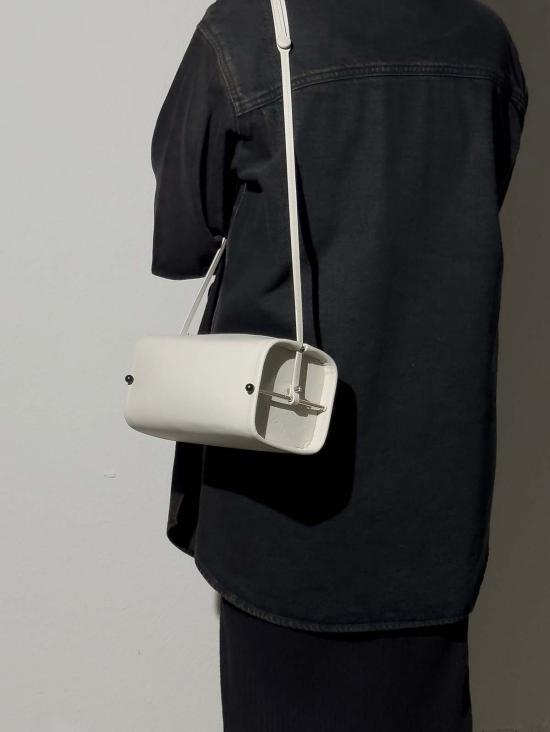  Dotlinesurface 크로스백 도트라인 표면 두부 봉투 - OTHER BRANDS