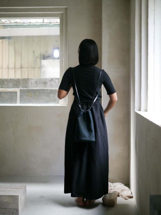  Kamaro'an 숄더백 카마로안 우븐 드로스트링 버킷 백 블랙 - OTHER BRANDS