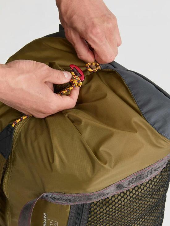  클라터뮤젠 더플백 Klattermusen Mimer 40 L  레이븐 - KLATTERMUSEN