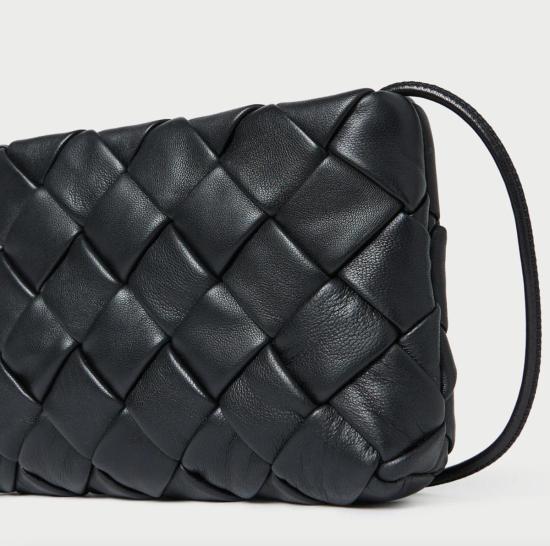 로플러랜달 크로스백 로플러 랜달 아우진 우븐 숄더백 블랙 - LOEFFLER RANDALL