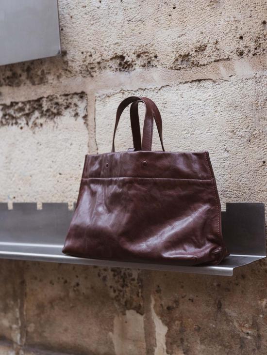  Lihann George 크로스백 리한 조지 엘리 크러쉬드 그레인 가죽 가방, 산화 처리된 갈색 - OTHER BRANDS