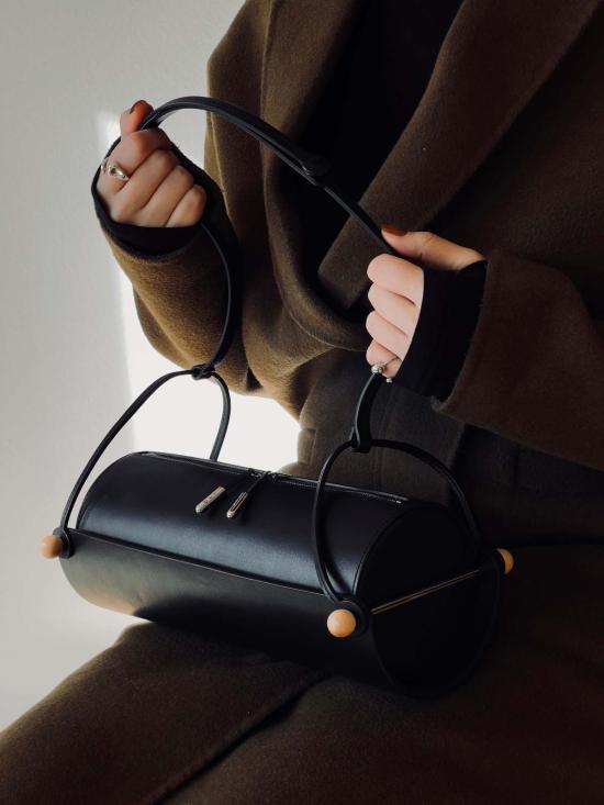  Dotlinesurface 크로스백 도트라인서페이스 텀블러 백 블랙 - OTHER BRANDS