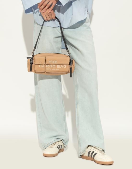  마크제이콥스 숄더백 마크 제이콥스 카고 로고 숄더백 브라운 - MARC JACOBS