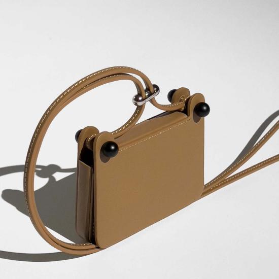  Dotlinesurface 크로스백 도트라인서페이스 카세트 백 카라멜 - OTHER BRANDS