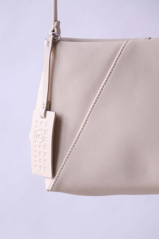  MM6 메종마르지엘라 크로스백 Mm6 메종 마르지엘라 폴드 J 숄더백 타피오카 - MM6 MAISON MARGIELA